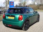 MINI Mini 1.5 Cooper 136PK AUT. 60 Years Edition LEER | PANO, 136 pk, Gebruikt, Euro 6, 4 stoelen