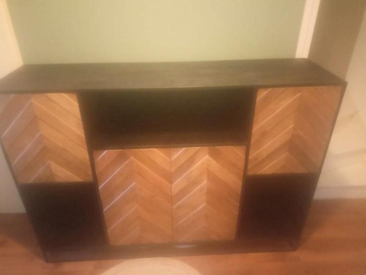 Dressoir visgraat mangohout, Huis en Inrichting, Kasten | Dressoirs, Zo goed als nieuw, 150 tot 200 cm, 25 tot 50 cm, Met deur(en)