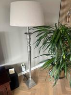 Schemerlamp zilvermat 165 cm hoog, Huis en Inrichting, Lampen | Vloerlampen, Ophalen of Verzenden, Zo goed als nieuw, 150 tot 200 cm