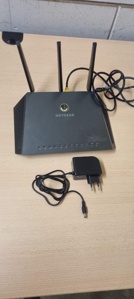 Router NETGEAR, Computers en Software, Routers en Modems, Zo goed als nieuw, Router, Ophalen of Verzenden
