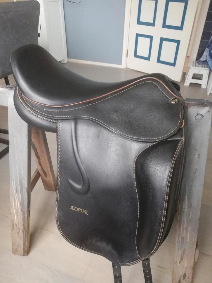 Ijslander zadel te koop, Dieren en Toebehoren, Paarden en Pony's | Zadels, Gebruikt, Recreatie, Ophalen