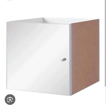 2x Kallax inzet met spiegel €5,- beschikbaar voor biedingen