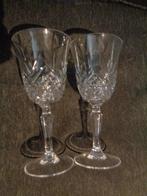 2 kristalen wijnglazen geslepen zie omschrijving, Ophalen of Verzenden