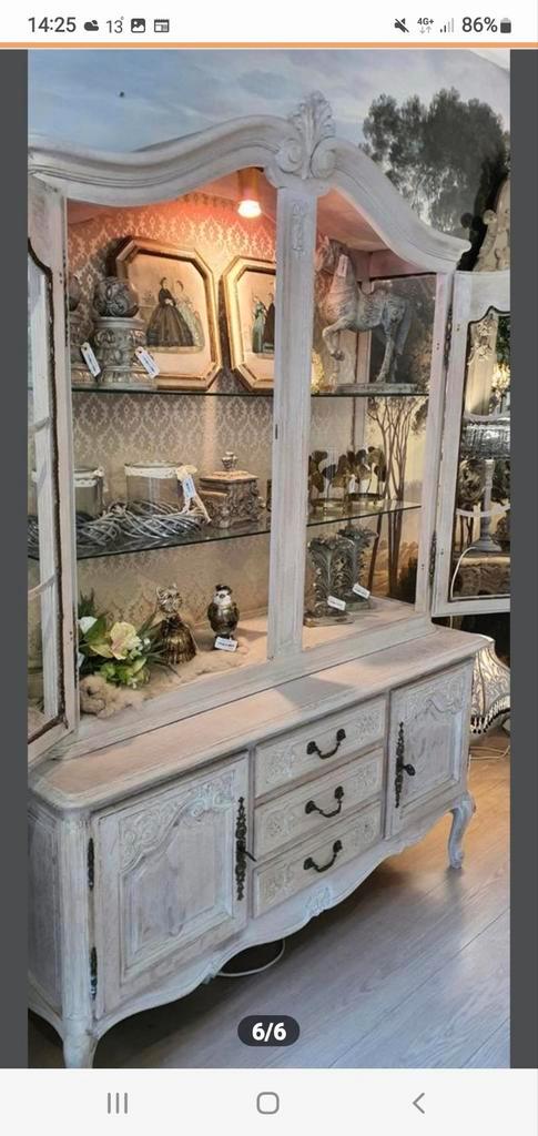 Eiken Queen Ann vitrinekast

Prachtig model met genoeg opber, Huis en Inrichting, Kasten | Vitrinekasten, 25 tot 50 cm, Eikenhout