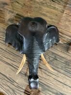 Mooi handgemaakt houten wand beeld van een olifant, Antiek en Kunst, Kunst | Beelden en Houtsnijwerken, Ophalen of Verzenden