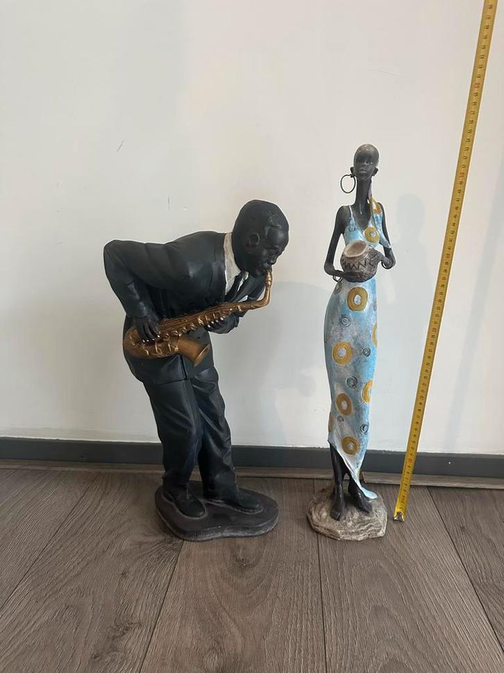 Twee Decoratieve Standbeelden, Antiek en Kunst, Kunst | Beelden en Houtsnijwerken, Ophalen of Verzenden