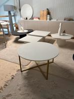 Salontafel rond beton cire met goudkleurig onderstel, Japandi, Tables by Leon, Info@tablesbyleon.nl, Rond