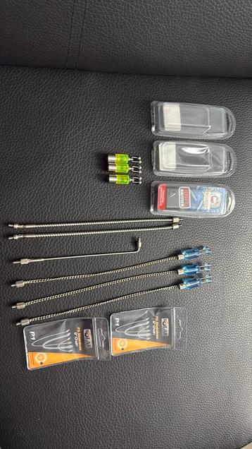 *** Matrix en Solar Hangers in nieuwstaat*** beschikbaar voor biedingen