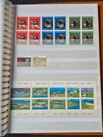 Postzegelalbum Canada – ruim 250 zegels , VEEL postfris, Ophalen of Verzenden, Postfris, Noord-Amerika