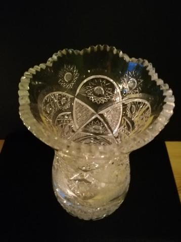 Vintage vaas beschikbaar voor biedingen