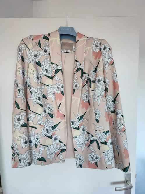 Bloemige blazer Josh V, Kleding | Dames, Jasjes, Kostuums en Pakken, Zo goed als nieuw, Jasje, Maat 34 (XS) of kleiner, Beige