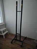 Verrijdbare TV standaard, Ophalen