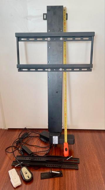 Elektrische TV lift met afstandsbediening kleine tv 55 x 95 beschikbaar voor biedingen