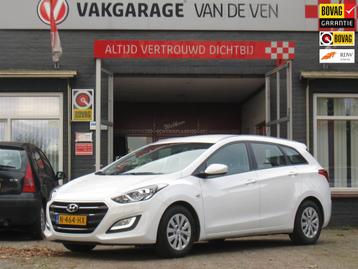 Hyundai I 30 stationwagen, veel bagageruimte, Airco, Rokersv beschikbaar voor biedingen
