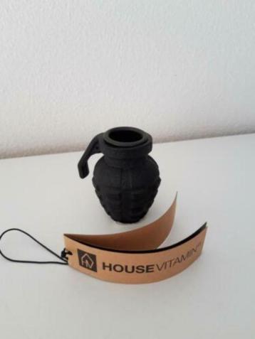 HV Handgranaat kandelaar zwart Nieuw beschikbaar voor biedingen