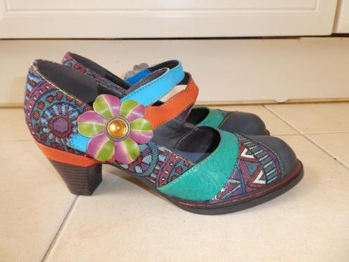 NIEUW Socofy pumps 40 multikleurig borduursel leer Mary Jane, Kleding | Dames, Schoenen, Nieuw, Pumps, Zwart, Verzenden