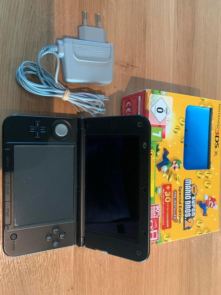 Nintendo 3DS XL Special Edition in blauwe kleur, Spelcomputers en Games, Spelcomputers | Nintendo 2DS en 3DS, Gebruikt, 3DS XL