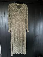 Zusss Jurk Groen - Zo Goed Als Nieuw!, Kleding | Dames, Jurken, Ophalen of Verzenden, Zo goed als nieuw, Maat 36 (S), Onder de knie