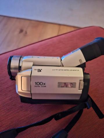 JVC VIDEO CAMERA beschikbaar voor biedingen