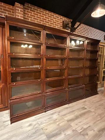 Globe Wernicke grote mahoniehouten boekenkast beschikbaar voor biedingen