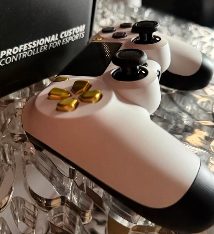 PS4 SCUF/AIMControllers *NIEUW IN DOOS*, Spelcomputers en Games, Spelcomputers | Sony PlayStation Consoles | Accessoires, Nieuw