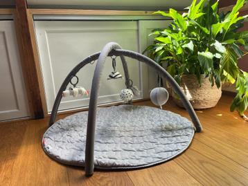 Done by Deer - Babygym / Speelmat beschikbaar voor biedingen