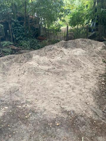 Gratis ophalen zand beschikbaar voor biedingen