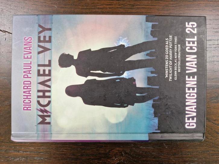 Michael Vey 1 - Gevange van Cel 25, Boeken, Kinderboeken | Jeugd | 13 jaar en ouder, Gelezen, Ophalen of Verzenden