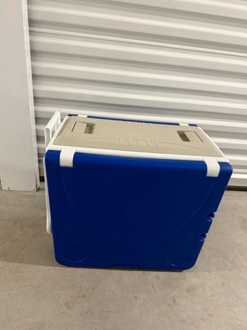 Camping Koelbox Tafel met Stoelen - 3 in 1! beschikbaar voor biedingen