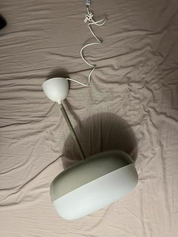 1 IKEA BLÅSVERK hanglamp inclusief 2 SOLHETTA LED-lampen