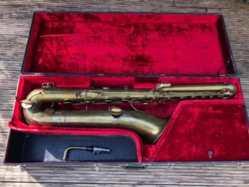 saxofoon beschikbaar voor biedingen