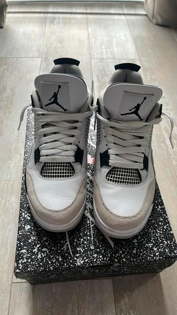 Jordan 4 Military Black - maat 44 beschikbaar voor biedingen