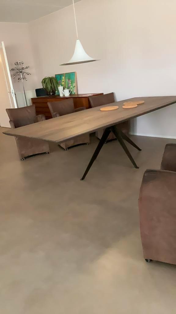 Eetkamertafel  deens ovaal 260 cm 1 jaar oud. Vesta, Huis en Inrichting, Tafels | Eettafels, Zo goed als nieuw, 100 tot 150 cm