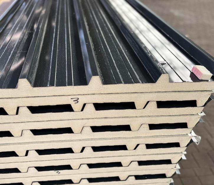 Geisoleerde dak panelen voor uw veranda,schuur,overkapping, Doe-het-zelf en Verbouw, Platen en Panelen, Zo goed als nieuw, Verzenden