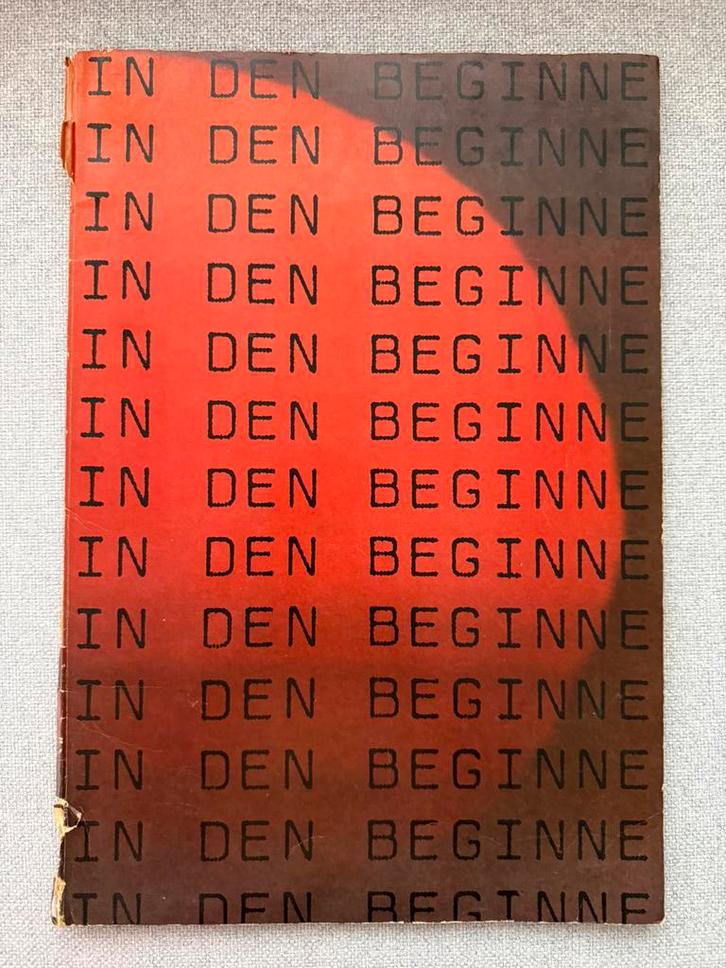In den Beginne - Fotoboek uit 1973, Boeken, Kunst en Cultuur | Beeldend, Gelezen, Overige onderwerpen, Ophalen of Verzenden