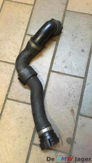 Koelwaterslang BMW X5 E53  4.4i 4.6i 11537500750 beschikbaar voor biedingen