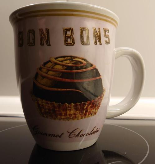 Grote mok Bon Bons 400 ml porselein NIEUW, Huis en Inrichting, Keuken | Servies, Nieuw, Kop(pen) en/of Schotel(s), Overige stijlen