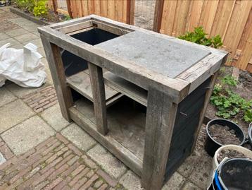 Buitenkeuken beschikbaar voor biedingen