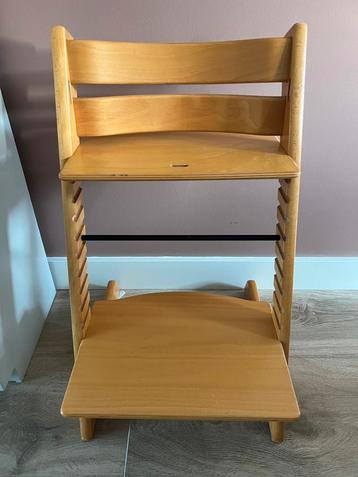Stokke Tripp Trapp kinderstoel houtlook beschikbaar voor biedingen