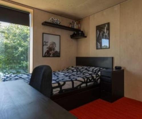 Eenpersoonsbed MALM zwart met lades, Huis en Inrichting, Slaapkamer | Bedden, Zo goed als nieuw, Eenpersoons, 90 cm, 200 cm, Hout