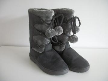 Suede Look Laarzen zonder Hak met Bont - 40 - Grijs - Nieuw beschikbaar voor biedingen