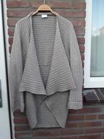 Mooi lange vest van VILA, M beige met licht groen tinten, Kleding | Dames, Truien en Vesten, Verzenden, Zo goed als nieuw, Maat 38/40 (M)