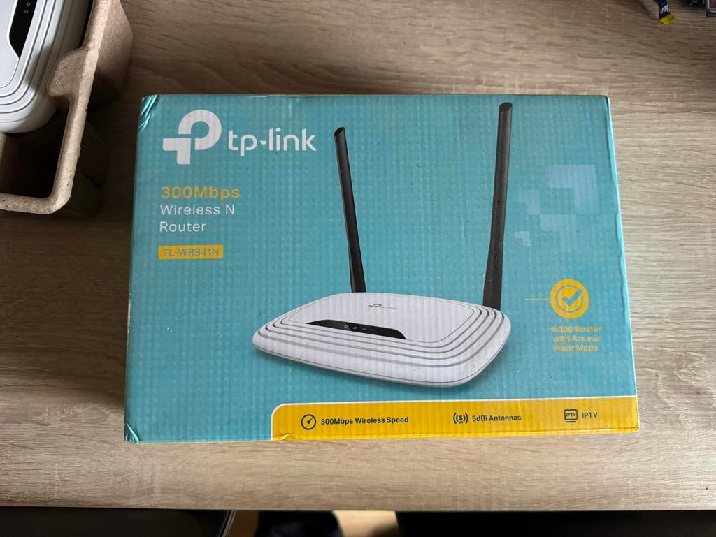 TP-Link TL-WR841N 300Mbps Router, Ophalen of Verzenden, Zo goed als nieuw, Router