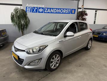 Hyundai i20 1.2i i-Deal (bj 2014) beschikbaar voor biedingen