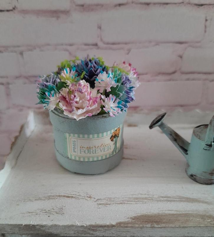 🪻 PPH 1.12 PLANTENBAKJE MET HORTENSIA'S IN PASTELKLEUREN 🪻, Verzamelen, Poppenhuizen en Toebehoren, Zo goed als nieuw, Poppenhuis