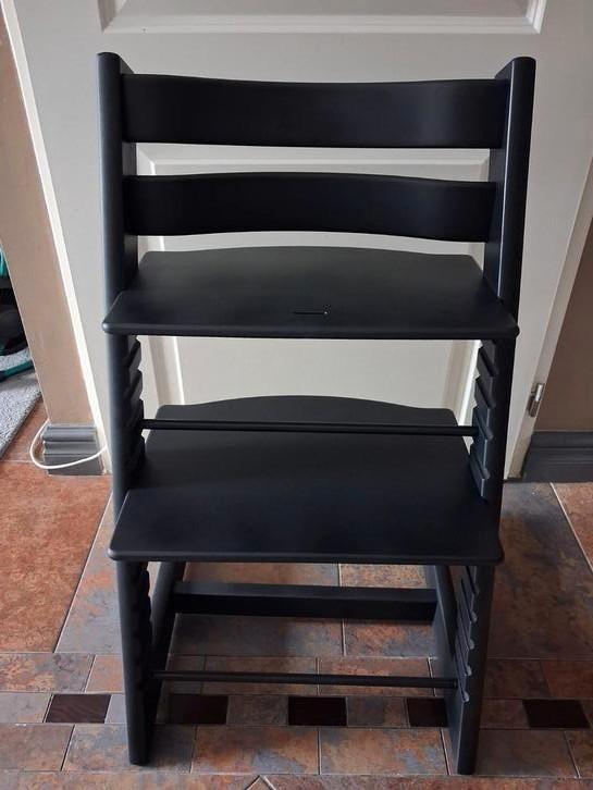Stokke tripp trapp nieuw model, Kinderen en Baby's, Kinderstoelen, Zo goed als nieuw, Meegroeistoel, Ophalen