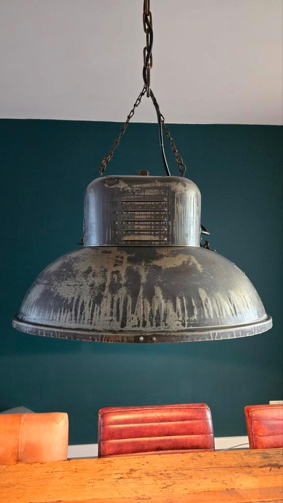Oud industriële fabrieks hanglamp, Huis en Inrichting, Lampen | Hanglampen, Zo goed als nieuw, Metaal, Ophalen