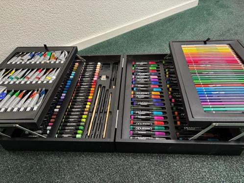 houten teken/verf koffer met wasco en stiften, Hobby en Vrije tijd, Tekenen, Gebruikt, Potlood of Stift, Ophalen of Verzenden