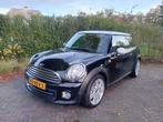 Mini 1.6 Cooper CHILI Automaat | Nieuwe APK, 4 cilinders, 4 stoelen, Leder en Stof, Origineel Nederlands