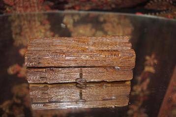 Postzegel bakje beschikbaar voor biedingen